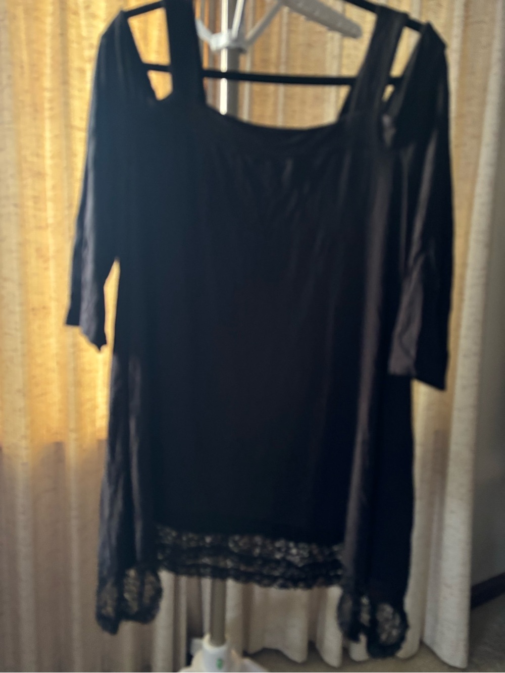 Cupio Black Cold-Shoulder Tunic with Lace Trim